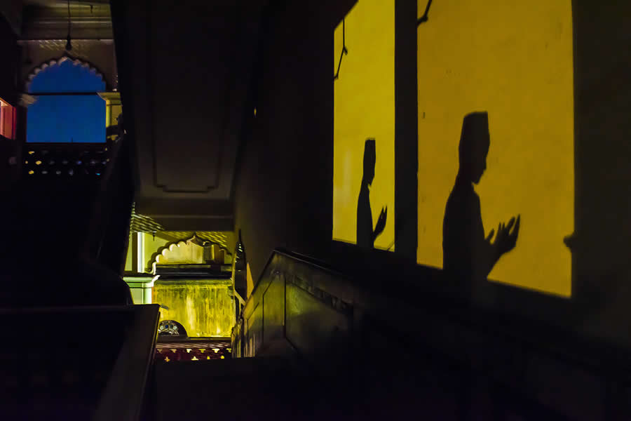 Indian Street Photography by Ayanava Sil
