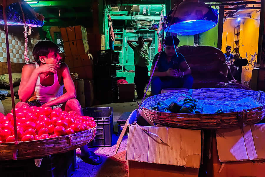 Indian Street Photography by Ayanava Sil