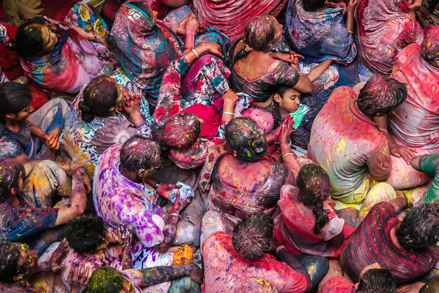 Indian Street Photography by Ayanava Sil