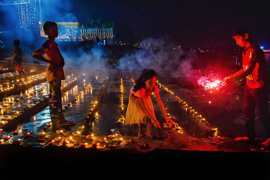 Indian Street Photography by Ayanava Sil