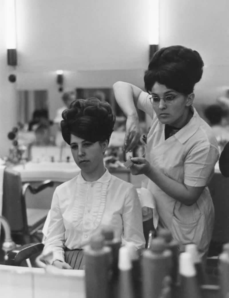 Vladimir Lagrange - A Master Photographer Who Captured the Soul of Soviet Life