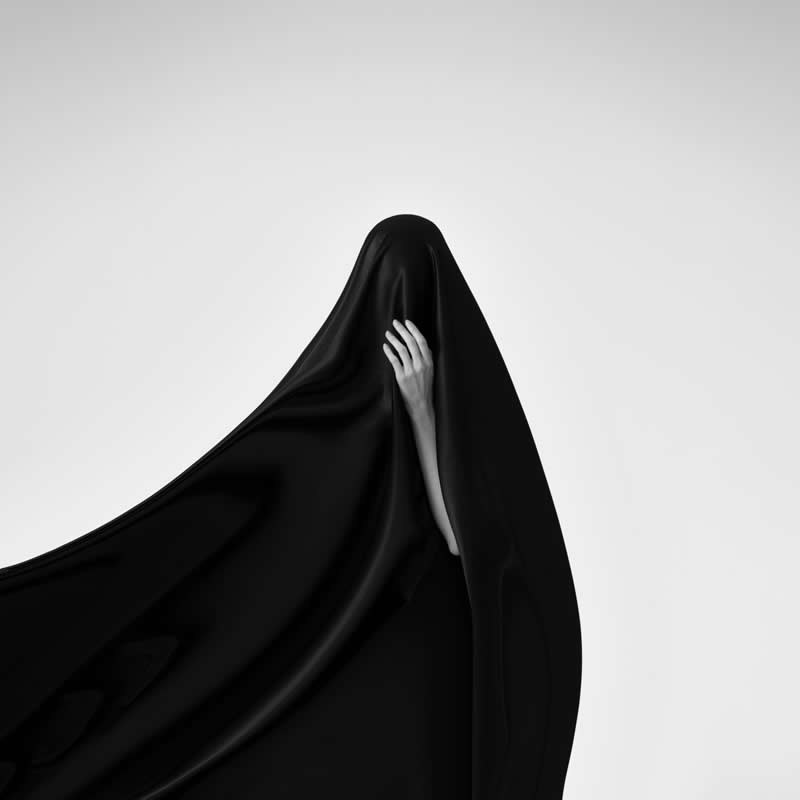 2025 Monovisions Black and White Photography Awards