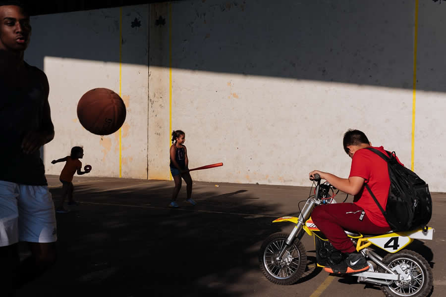 New York City Street Photography by Mathias Wasik