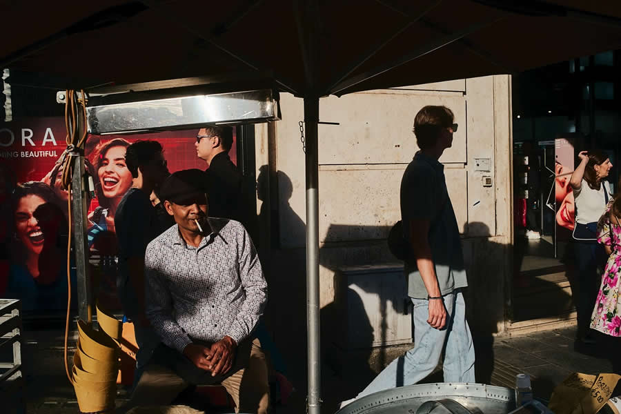 Street Photography by Gustavo Minas