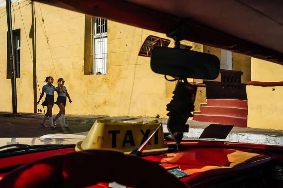 Street Photography by Gustavo Minas