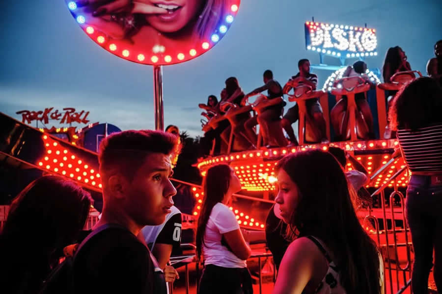 Street Photography by Gustavo Minas