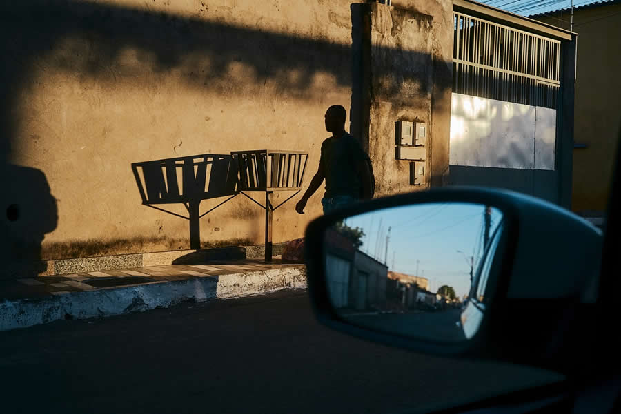 Street Photography by Gustavo Minas