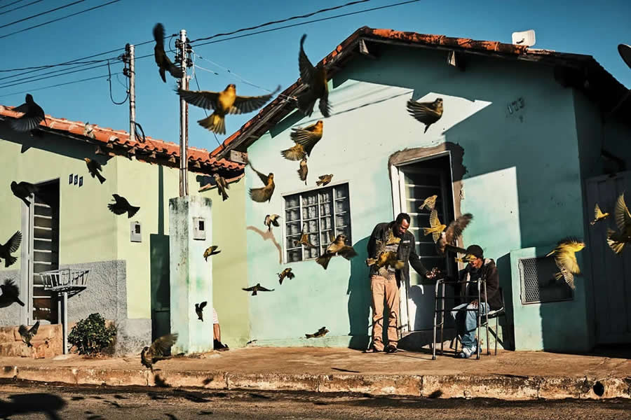 Street Photography by Gustavo Minas