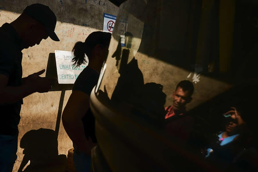 Street Photography by Gustavo Minas