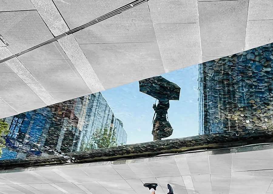 Indonesia Street Photography by Nikodemus Widjaja