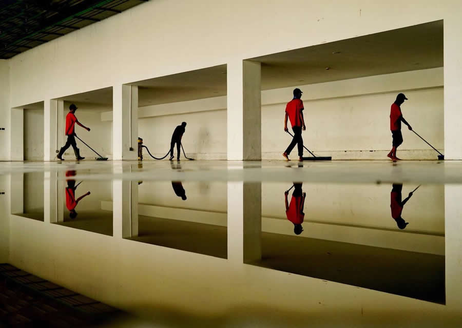 Indonesia Street Photography by Nikodemus Widjaja