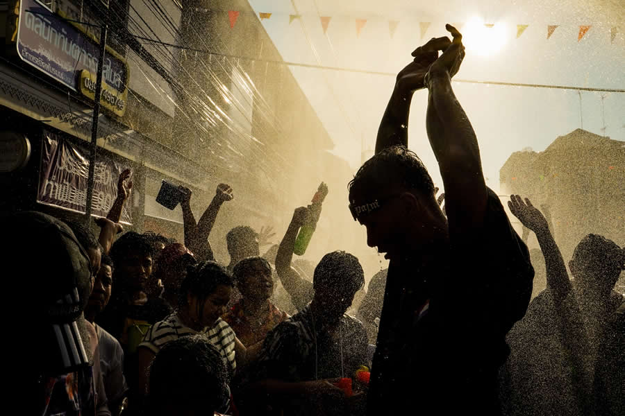 Thailand Street Photography by Phatsakorn Bundasak