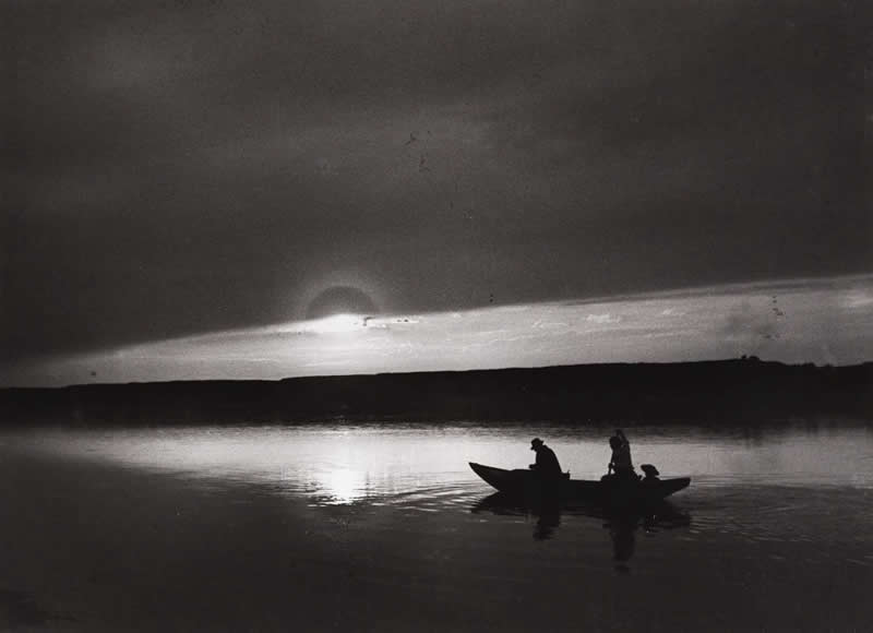 Analog Photographs That Capture the Timeless Beauty