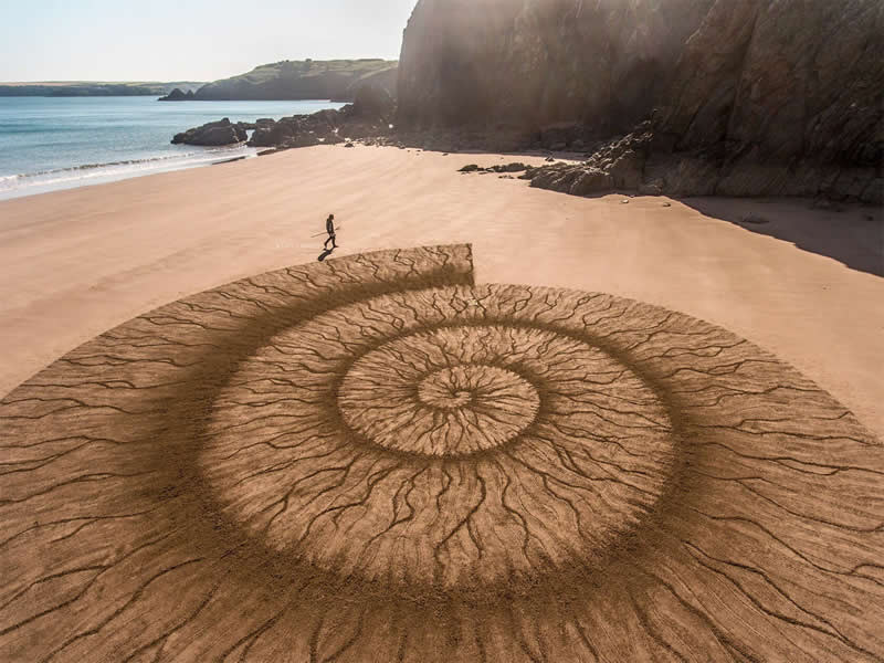 Ephemeral Land Art Masterpieces by Jon Foreman
