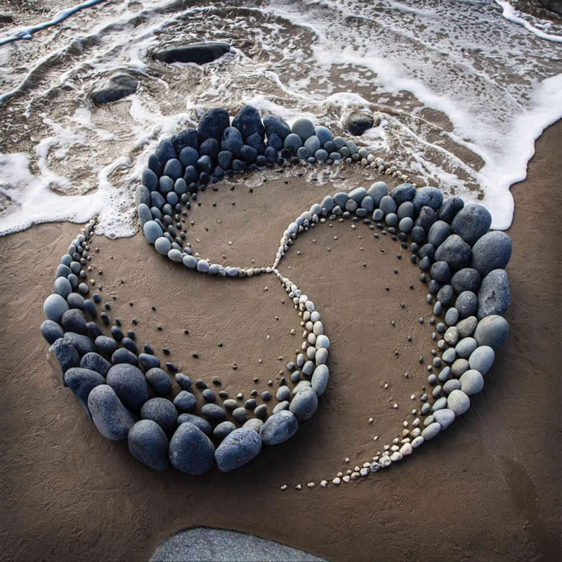 Ephemeral Land Art Masterpieces by Jon Foreman