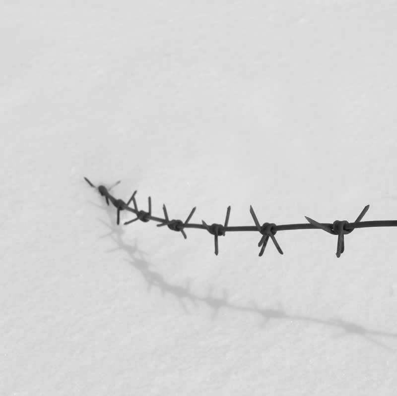 Minimalist Black-and-White Photography by Mostafa Nodeh