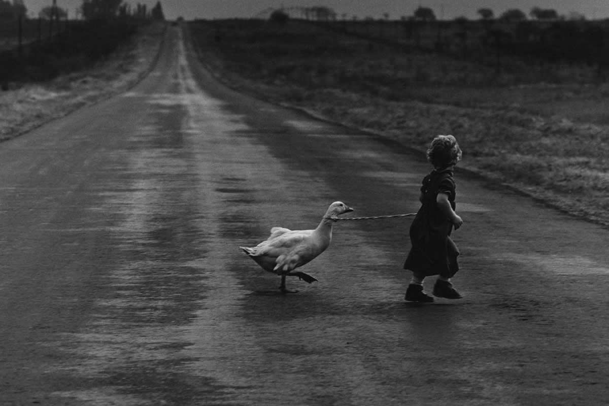 33 Iconic Photos That Celebrate the Golden Age of Black-and-White Photography