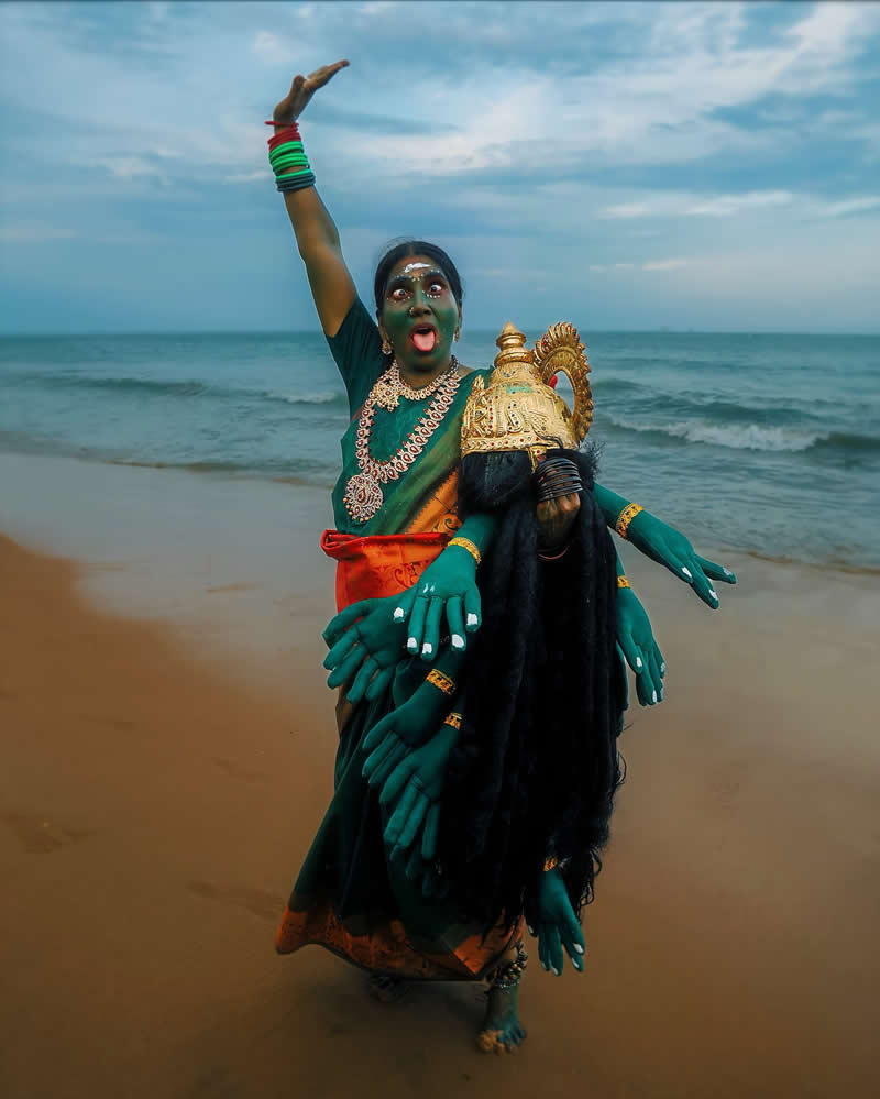Powerful Portraits of Kulasai Dasara Festival in Tamil Nadu by Ganesh Vanare