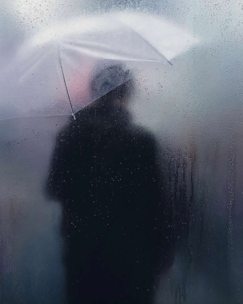 Tokyo gou by Nina Papiorek - 2025 Minimalist Photography Awards Street Winners