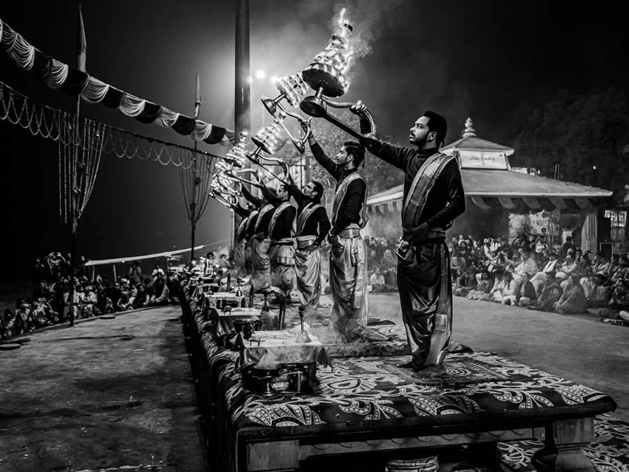 2025 Monovisions Street Photography Awards