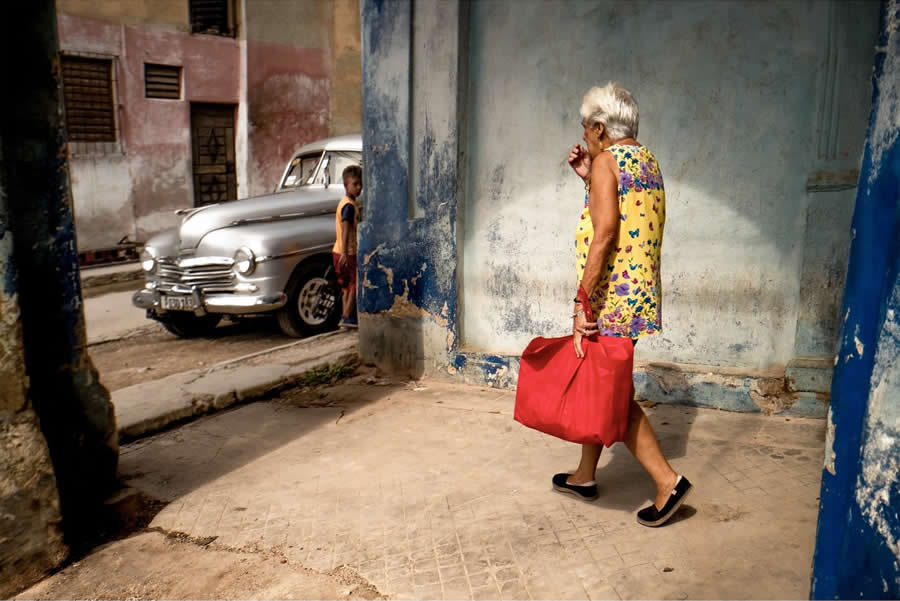 Striking Street Photography by Fabio Convertito