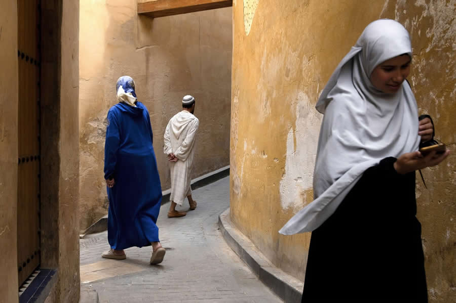 Striking Street Photography by Fabio Convertito