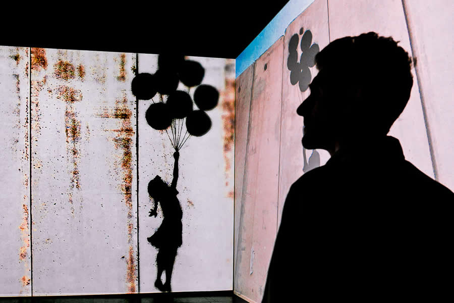 Striking Street Photography by Marco Cajazzo