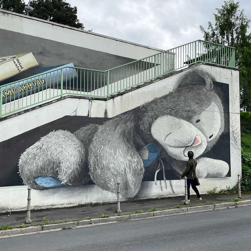 Stunning Mural Art of Walls by Dutch Artist Jan Is De Man