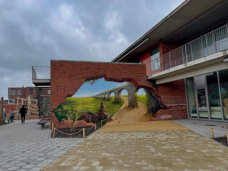 Stunning Mural Art of Walls by Dutch Artist Jan Is De Man