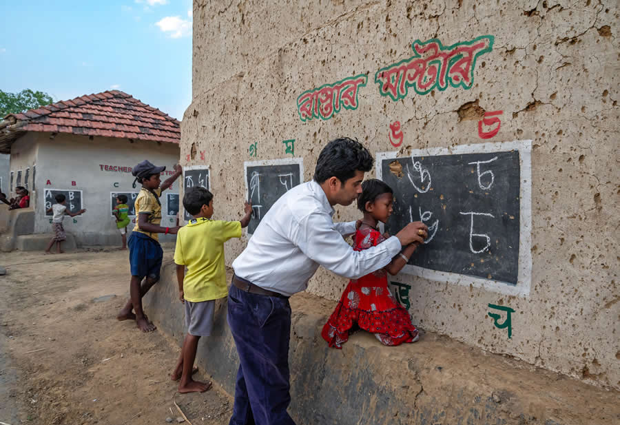 Indian Travel and Documentary Photography by Happy Mukherjee