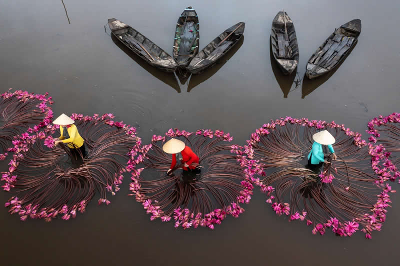 Beautiful Photos That Reveal the Spirit of Vietnam by Julian Elliott