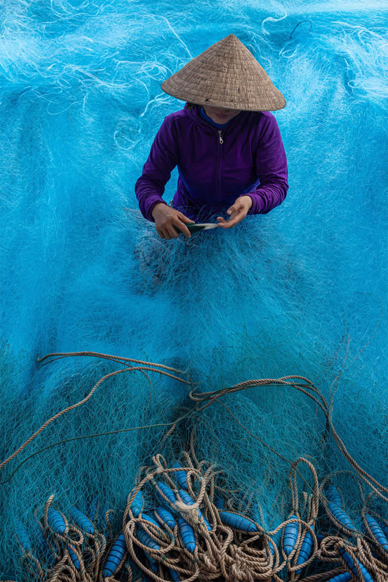 Beautiful Photos That Reveal the Spirit of Vietnam by Julian Elliott