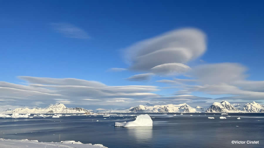 Lenticular Invasion by Victor Cirstet