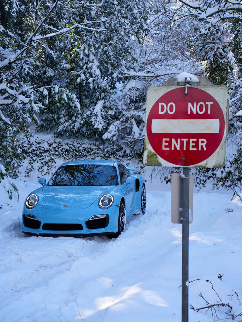 Winter Porsche Moments by Roman Basiuk