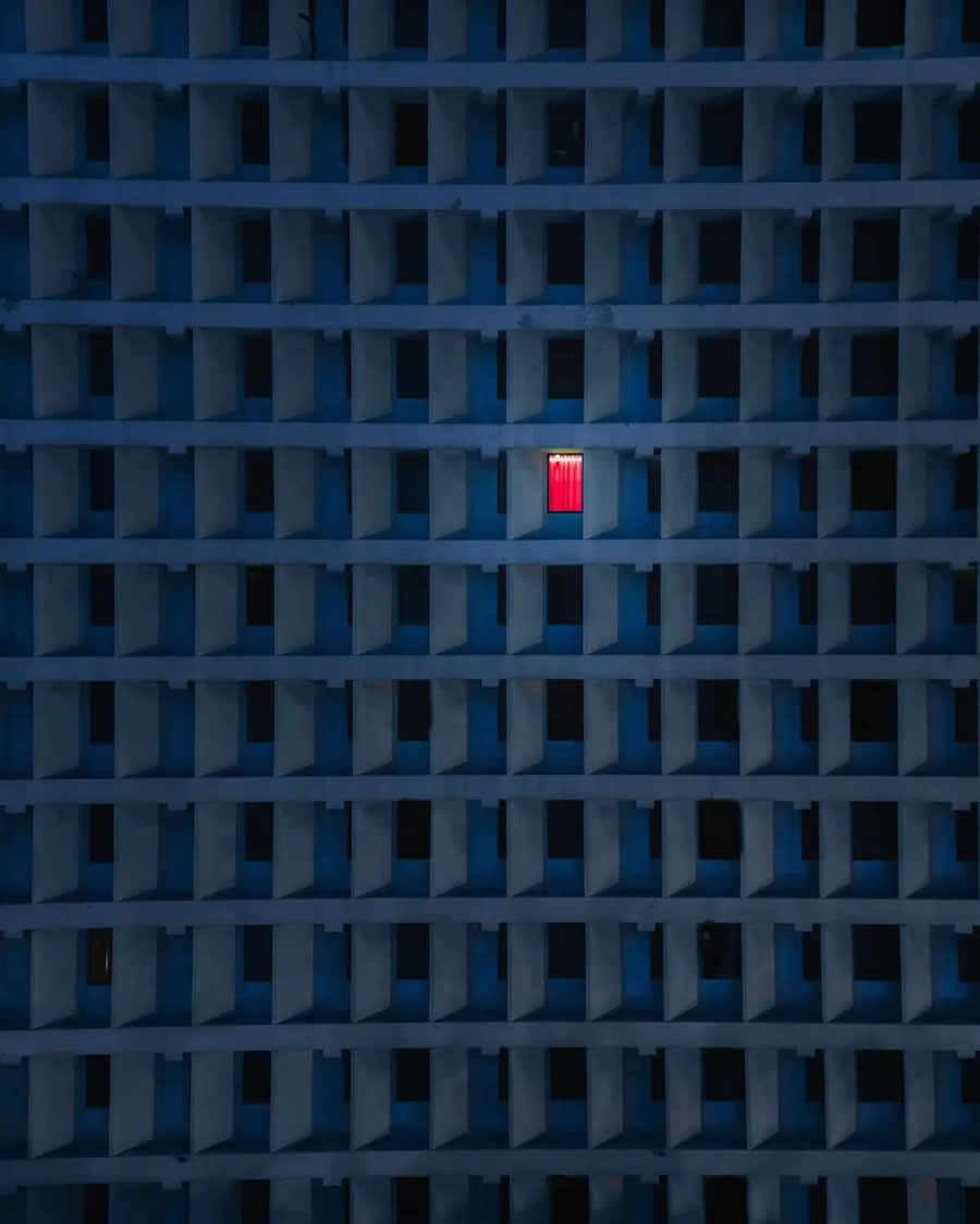 Photo by Vitaly Golovatyuk, Russia - 2025 AAP Magazine Awards Color Winners