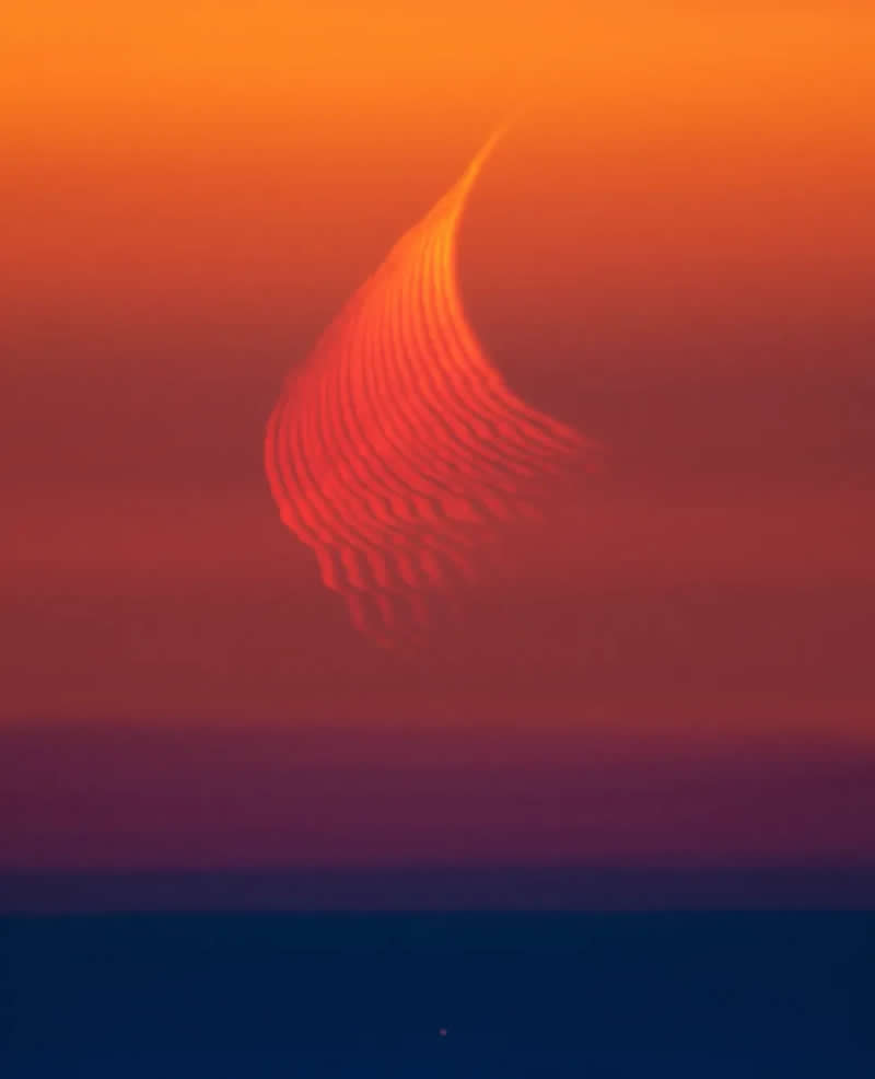 The Trace of Refraction by Marcella Giulia Pace - 2025 Astronomy Photographer of the Year Awards