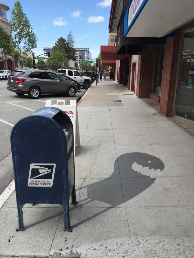 Painted fake shadow in Redwood City, California - Street Art Masterpieces Around the World