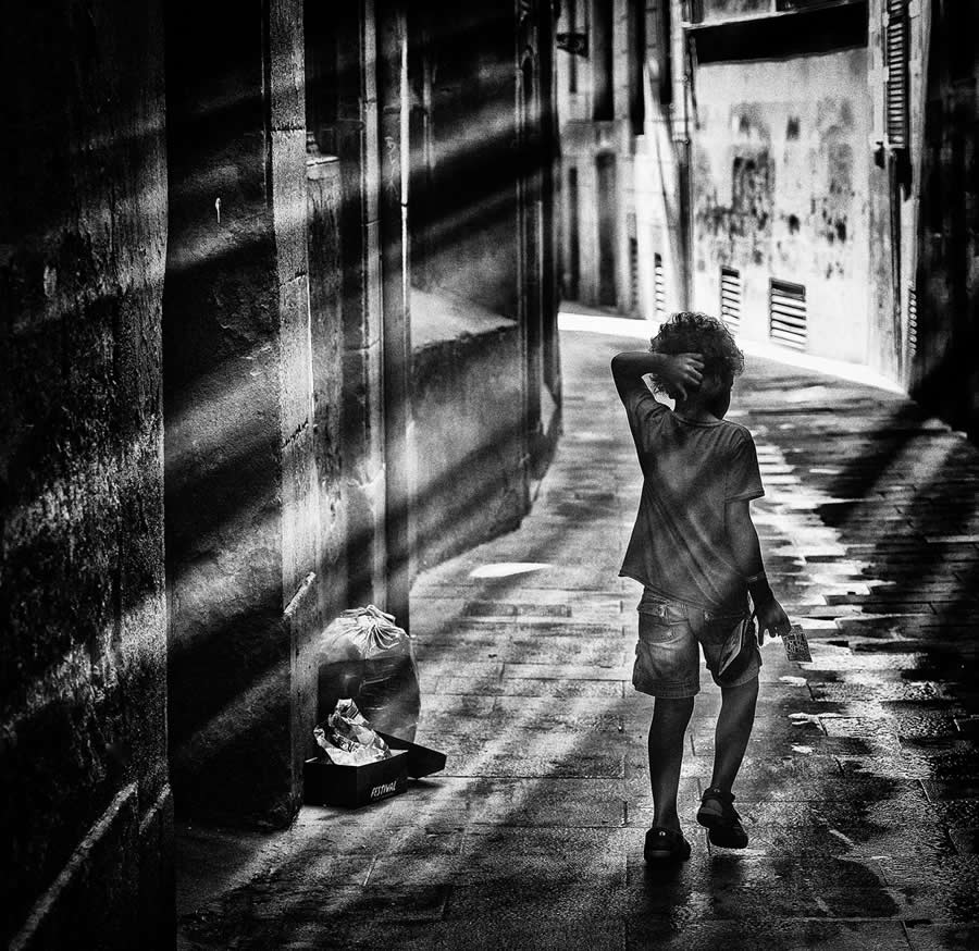 Powerful Black and White Photos by Luis Casadevall That Reveal the Soul of Cuba