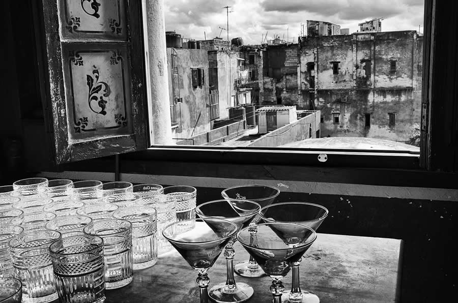 Powerful Black and White Photos by Luis Casadevall That Reveal the Soul of Cuba