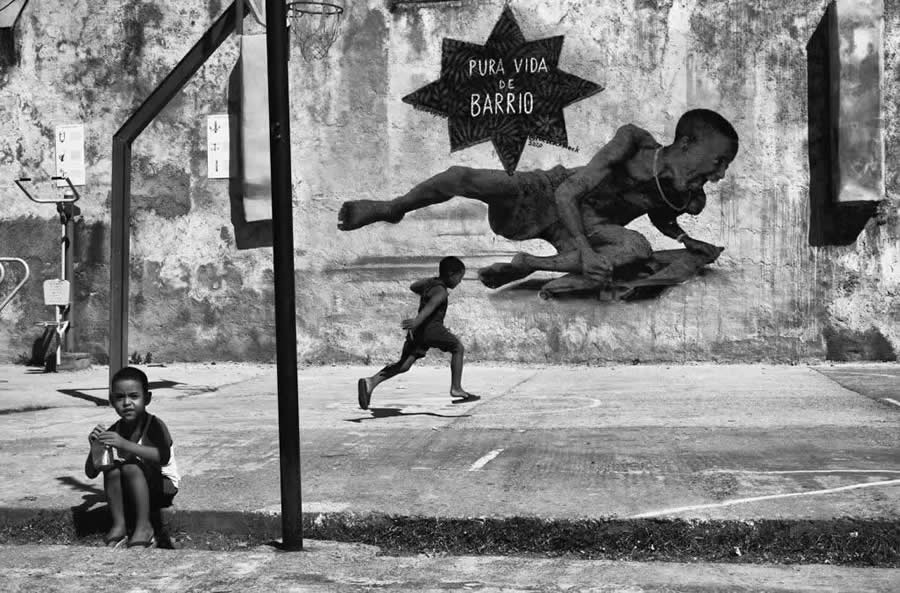 Powerful Black and White Photos by Luis Casadevall That Reveal the Soul of Cuba