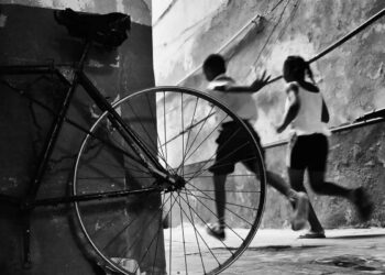 Powerful Black and White Photos by Luis Casadevall That Reveal the Soul of Cuba