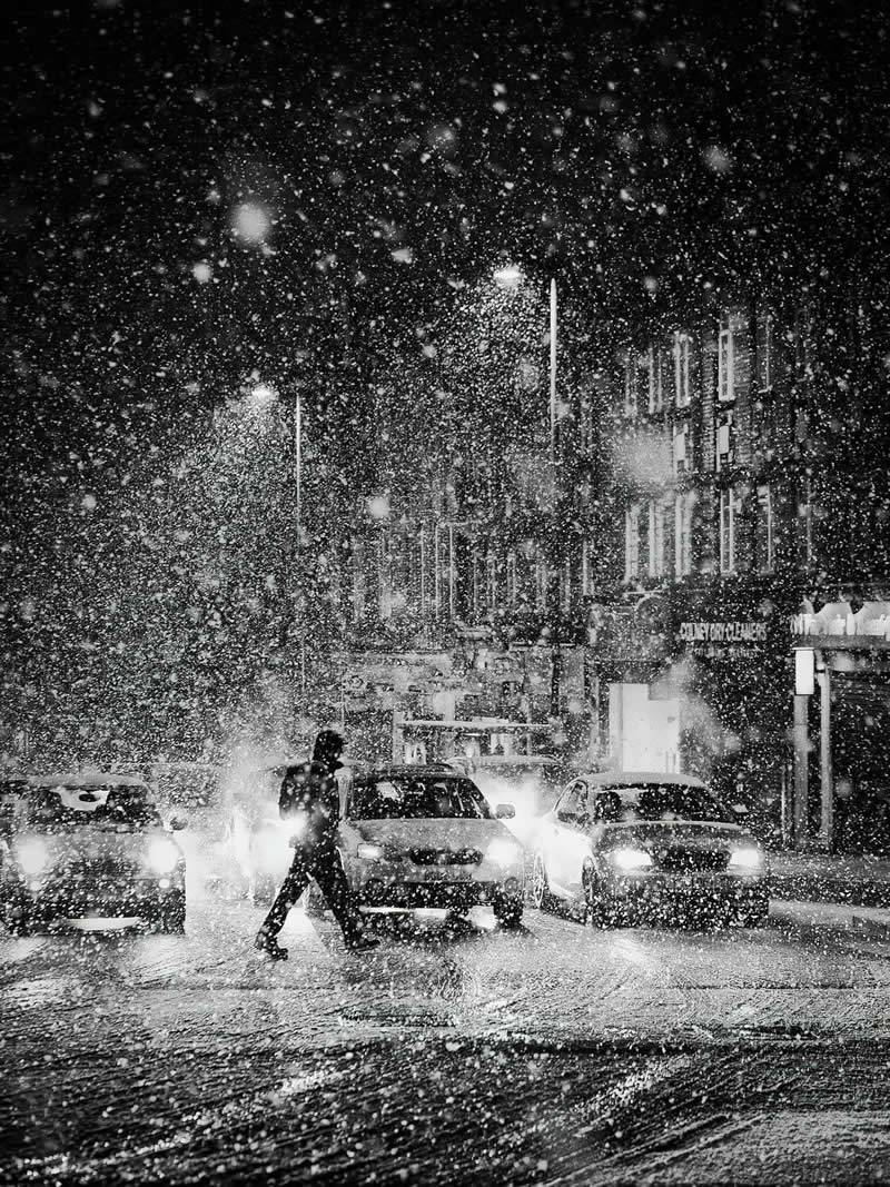 Black and White Street Photography by Selaru Ovidiu