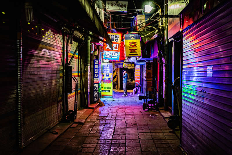 Solitary Seoul by Jonghee Park, Korea, Republic of - Street and Travel Photographs from the Chromatic Photography Awards