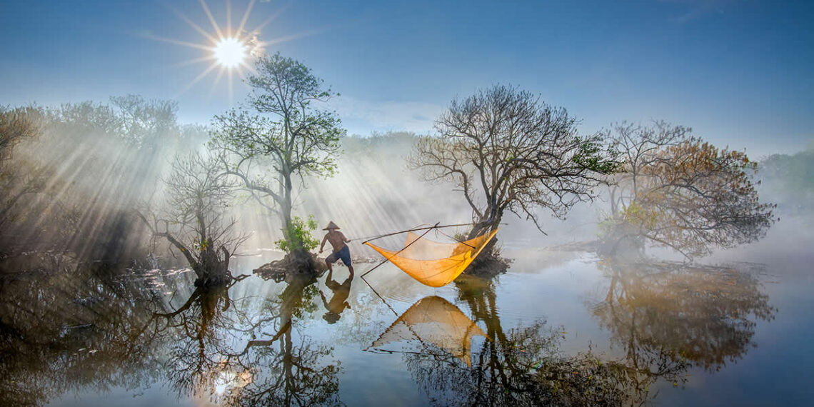 Street and Travel Photographs from the Chromatic Photography Awards