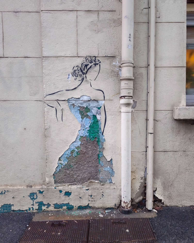 A girl portrait on the wall - Funny Creative Street Artworks by Oak Oak