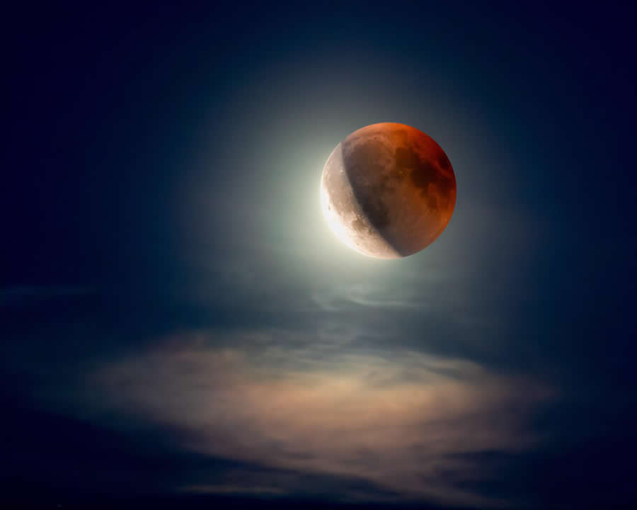 Newborn Moon by Allan Andersen - Global Photography Awards 2025 Winners