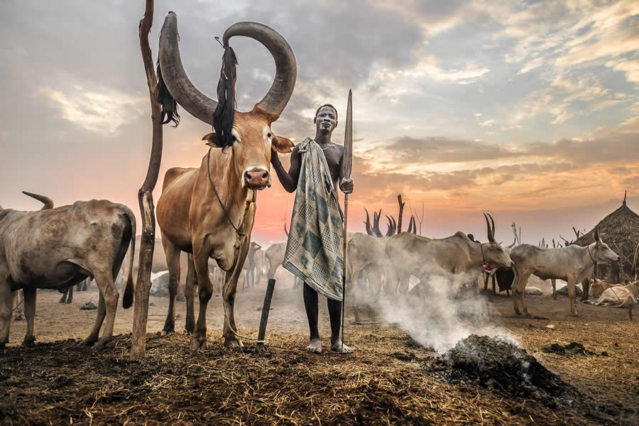Mundari Culture by Roberto Pazzi - Global Photography Awards 2025 Winners