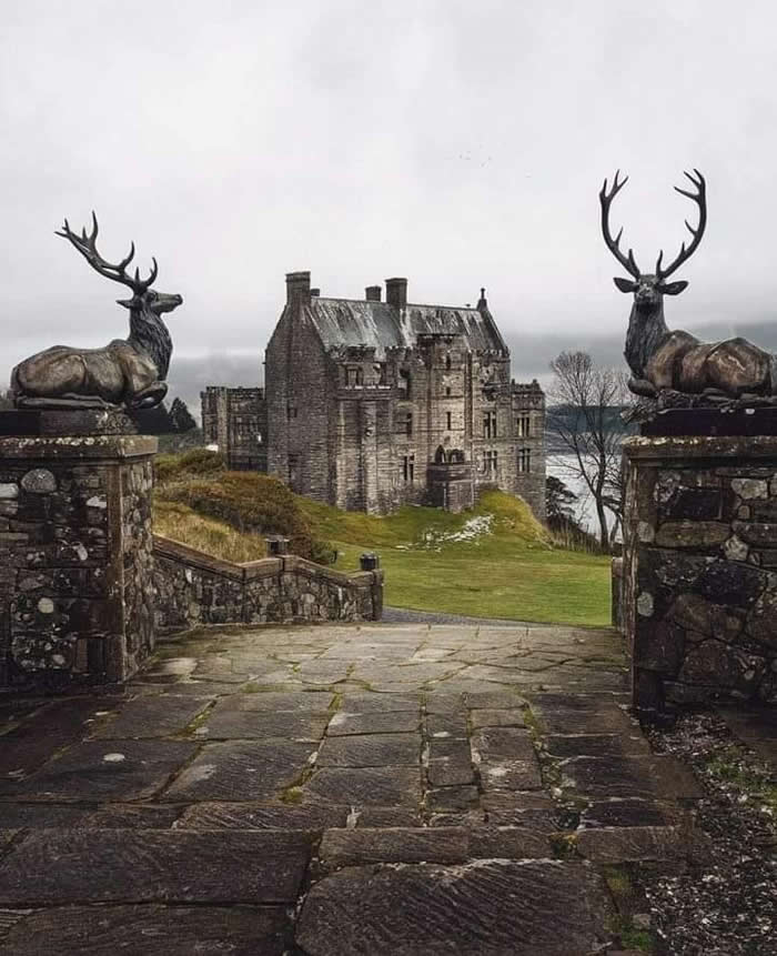 Duntrune Castle, Scotland. - Hidden Beauty of Our World