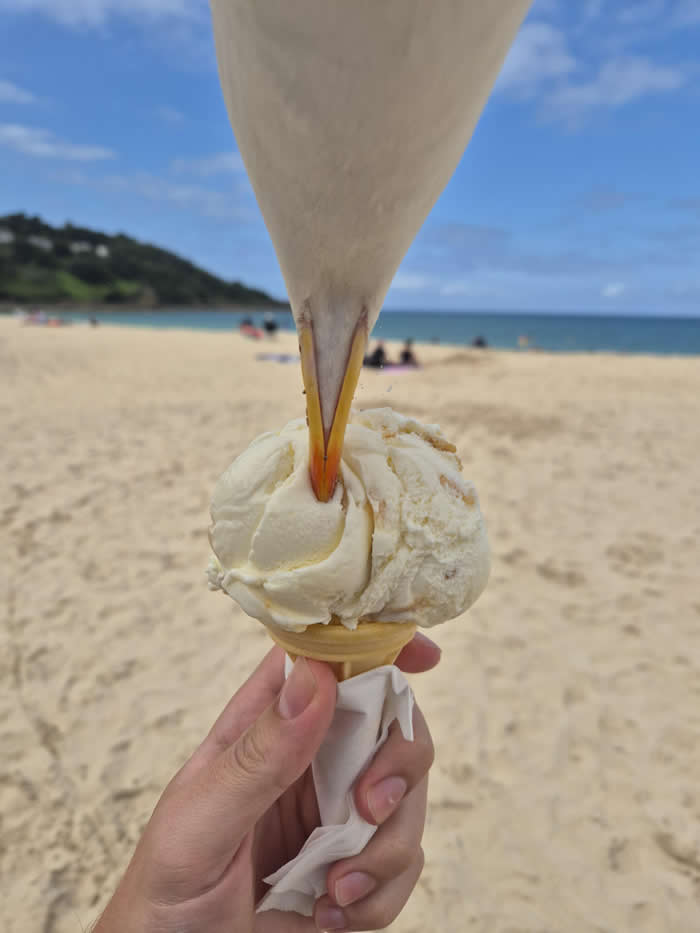 Seagull stole my ice cream - Perfectly Timed Photos Moments before disaster