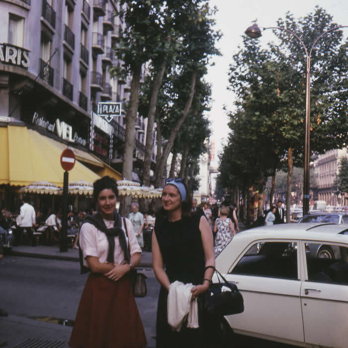 My Mom And Her Sister Vacationing In Europe (Paris?), 1965 - Throwback Vacation Photos Goold Old Days